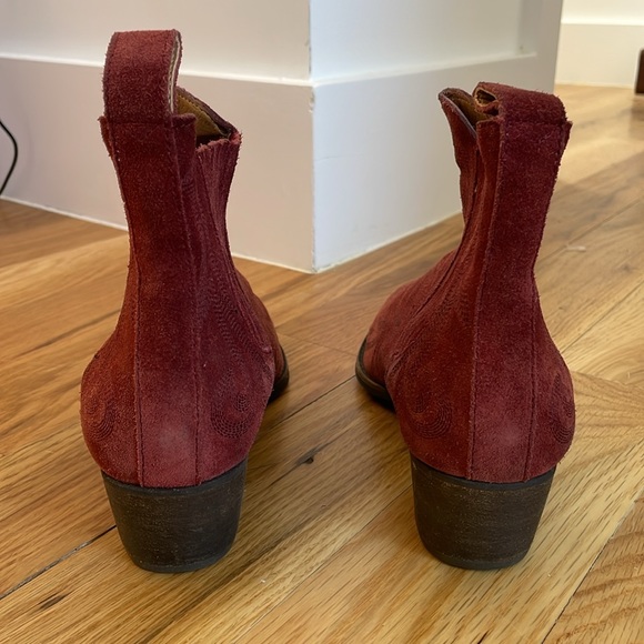 Booties - Picture 4 of 5